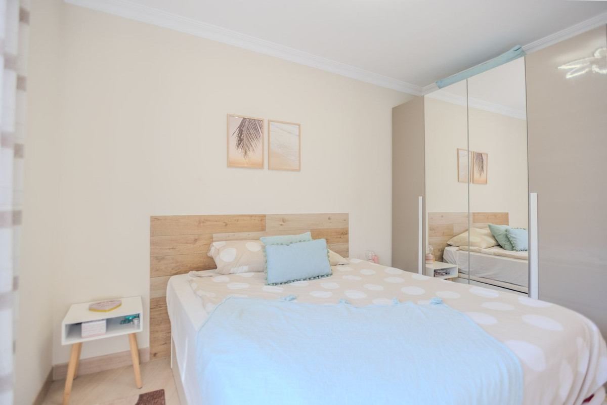 Middle Floor Apartment bilde 16