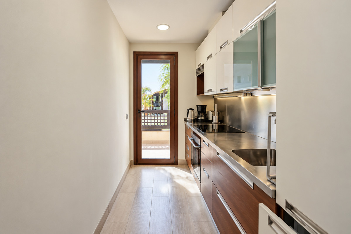 Middle Floor Apartment bilde 14