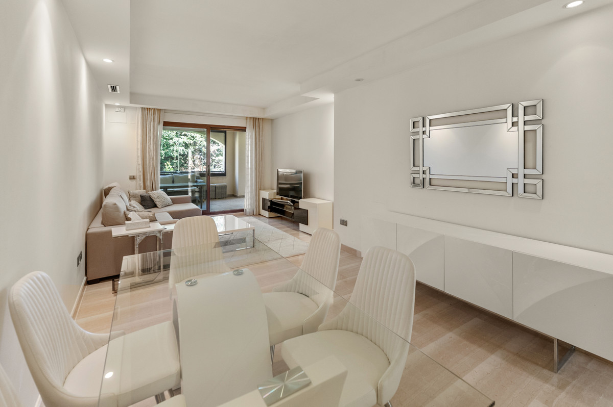 Middle Floor Apartment bilde 10