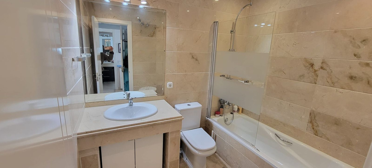 Middle Floor Apartment bilde 10