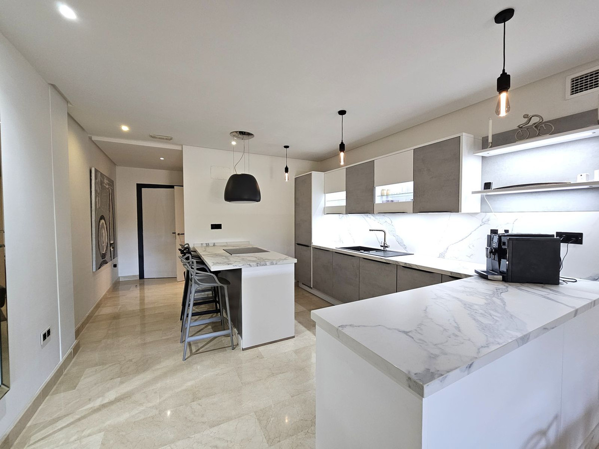 Middle Floor Apartment bilde 3