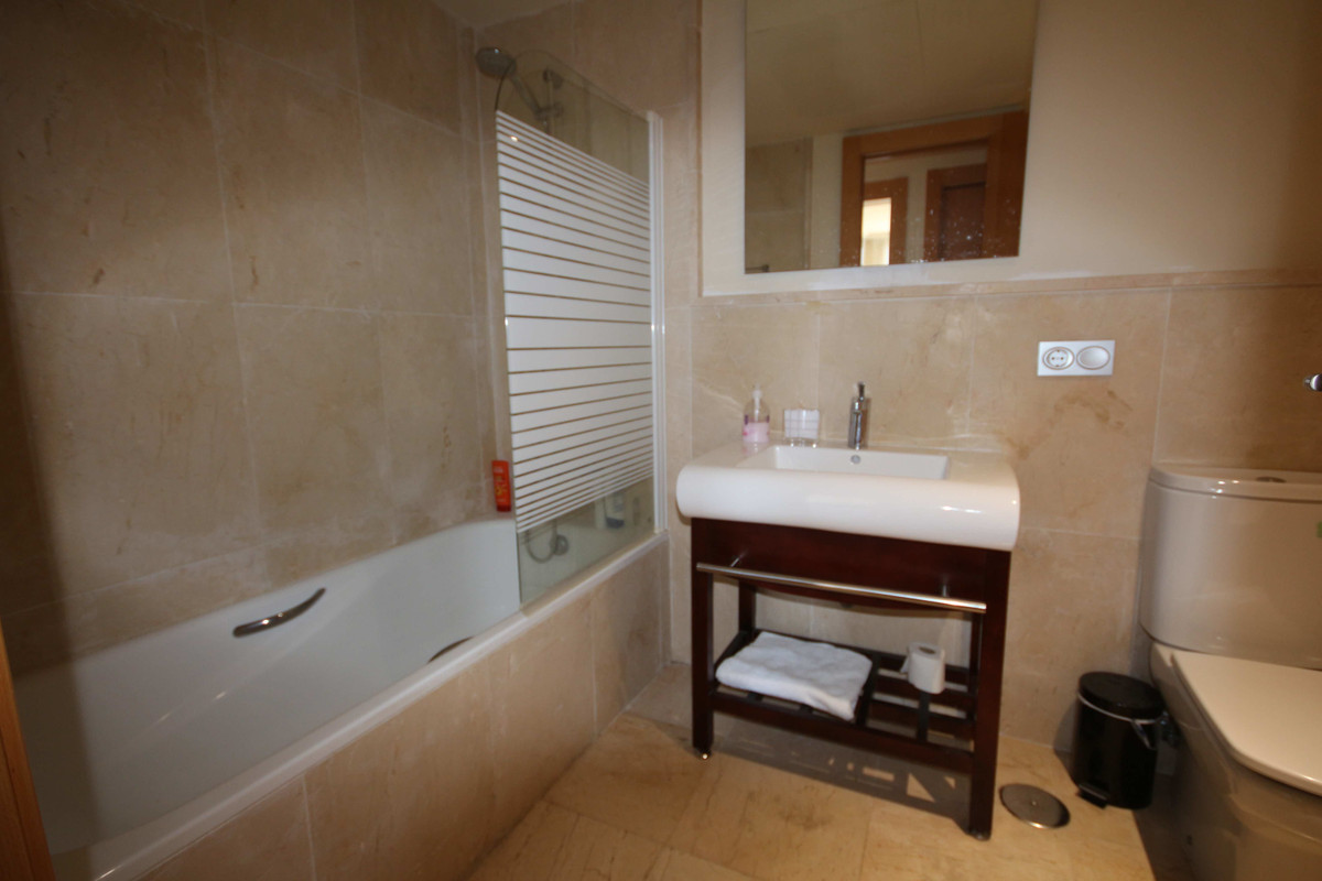 Middle Floor Apartment bilde 9