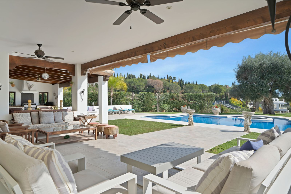 Detached Villa bilde 2