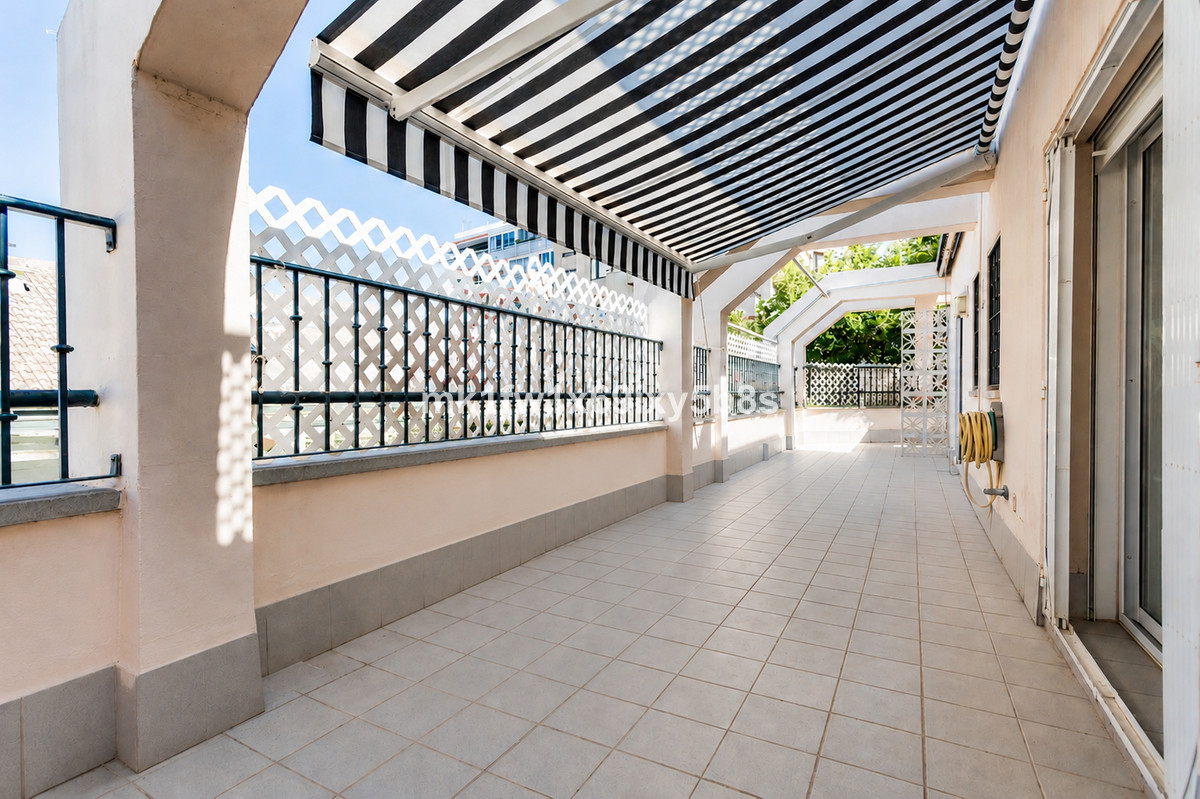 Middle Floor Apartment bilde 1