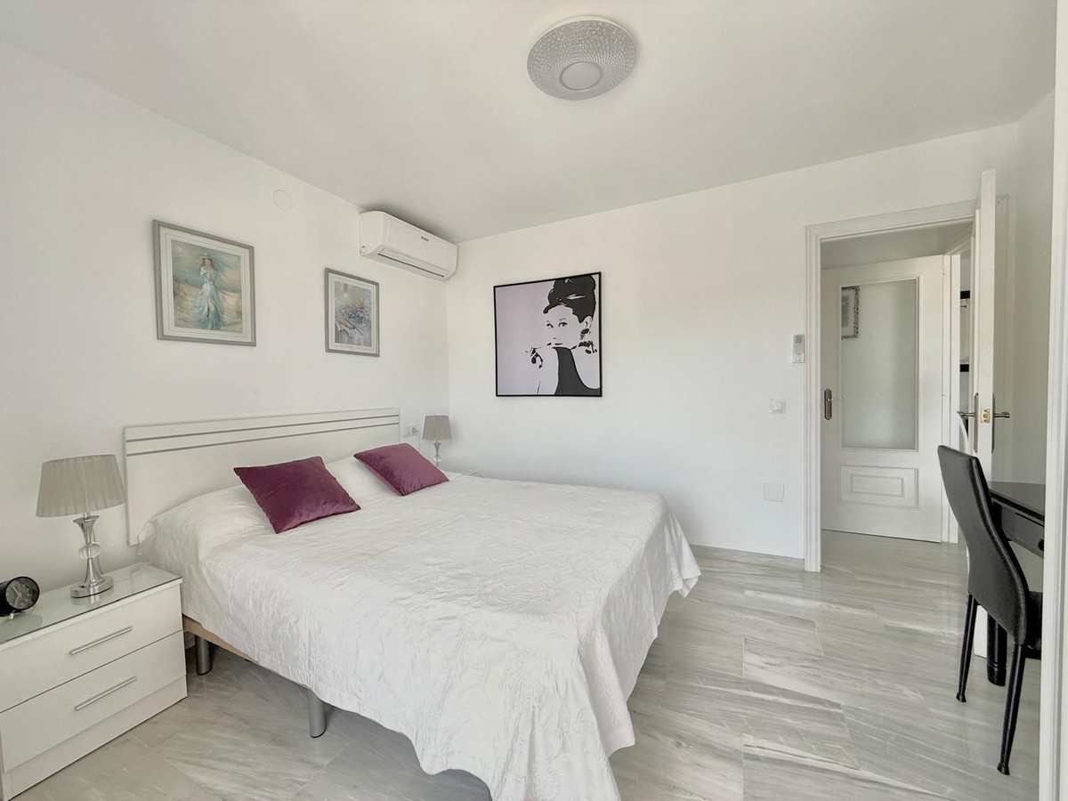 Middle Floor Apartment bilde 14