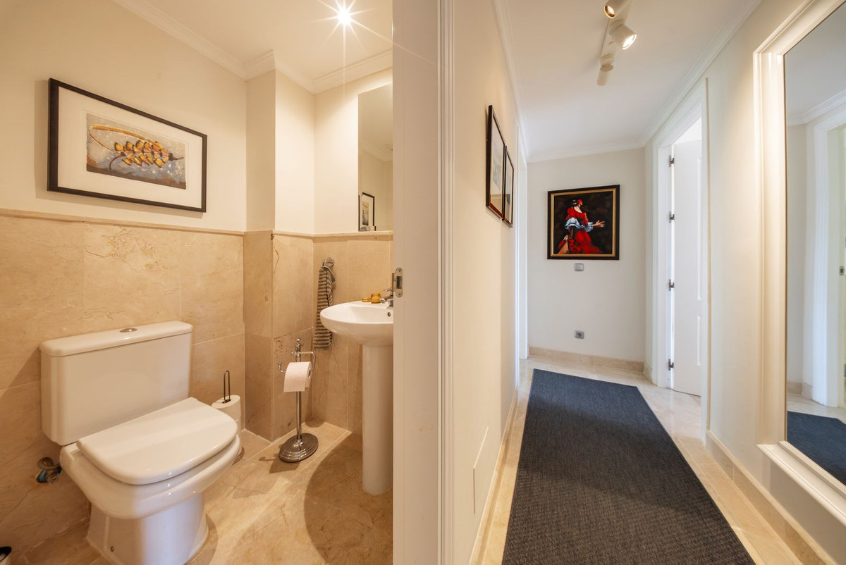 Middle Floor Apartment bilde 26