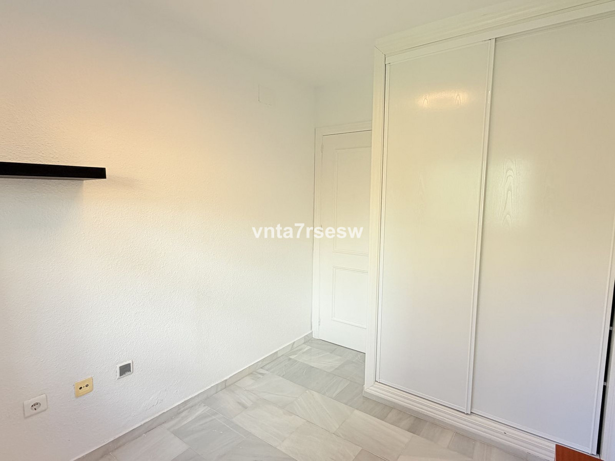 Middle Floor Apartment bilde 41