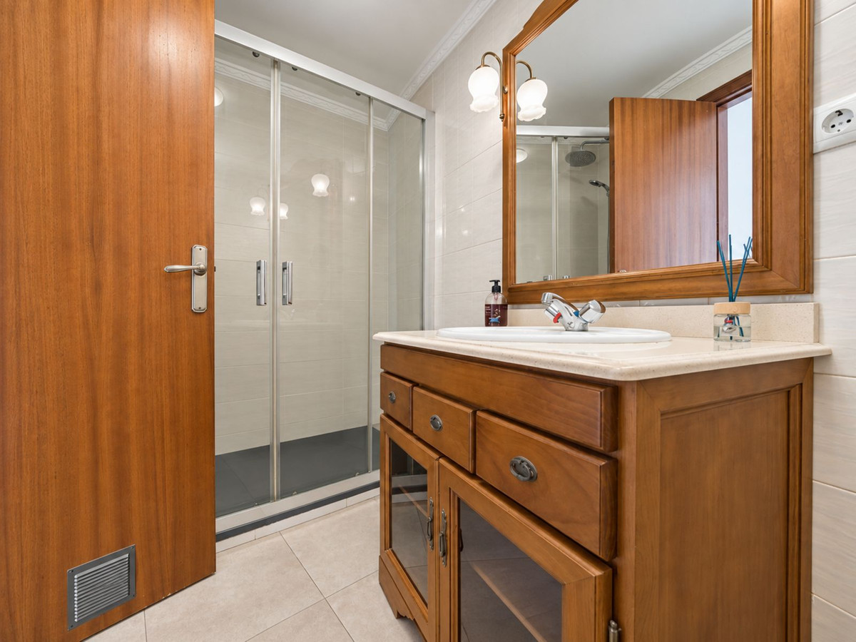 Middle Floor Apartment bilde 28