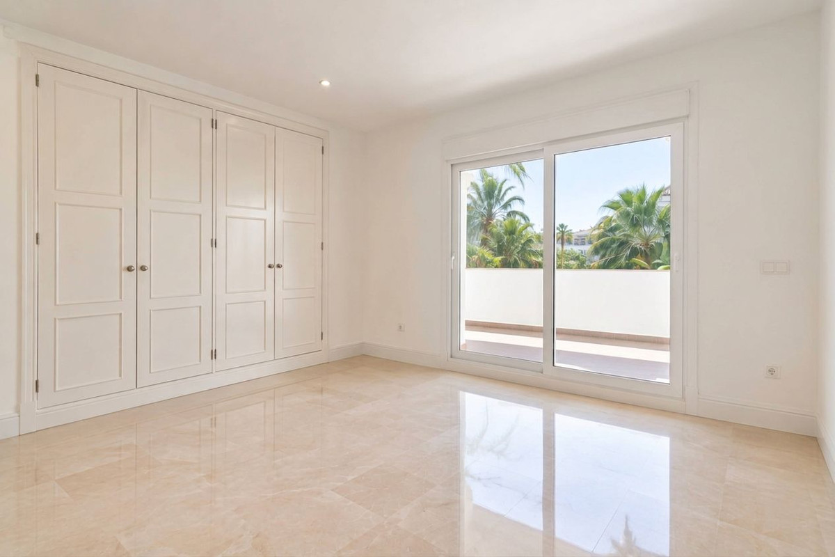 Middle Floor Apartment bilde 14