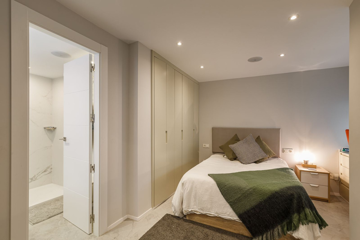 Middle Floor Apartment bilde 17