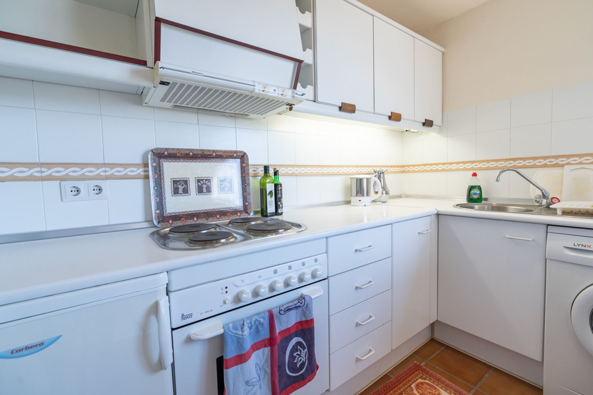 Middle Floor Apartment bilde 7