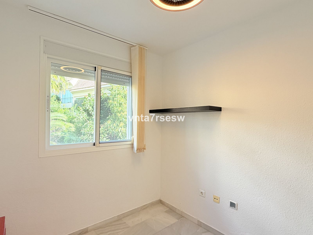 Middle Floor Apartment bilde 40