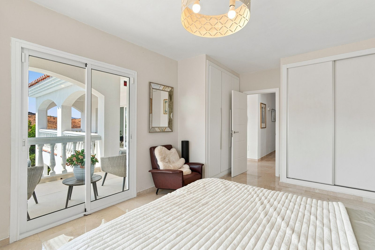 Detached Villa bilde 24