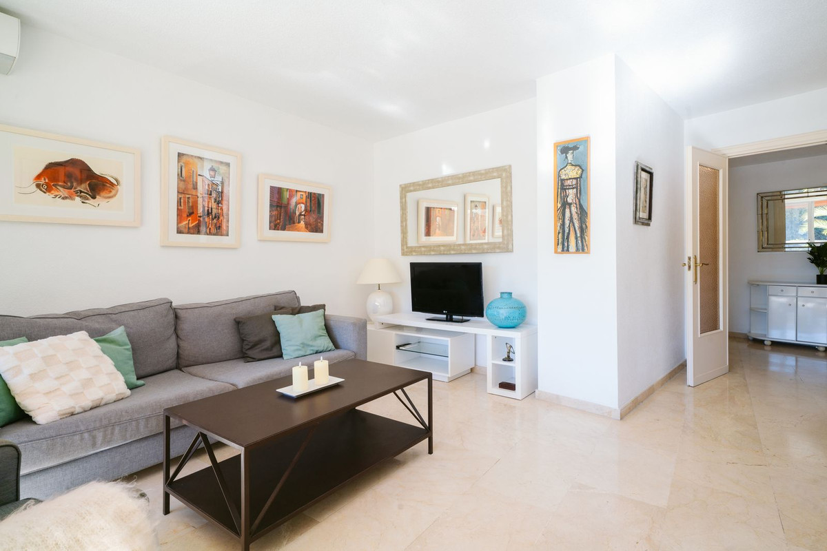 Middle Floor Apartment bilde 7
