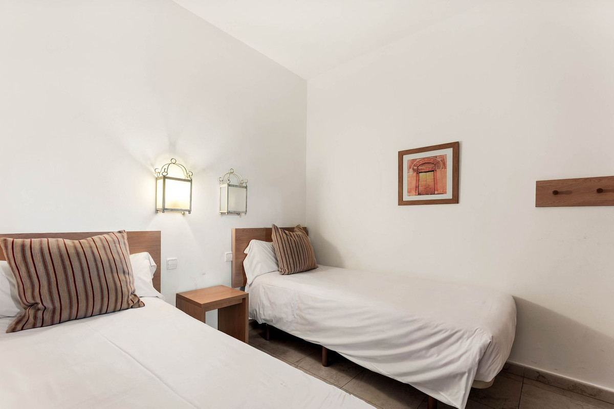 Middle Floor Apartment bilde 14