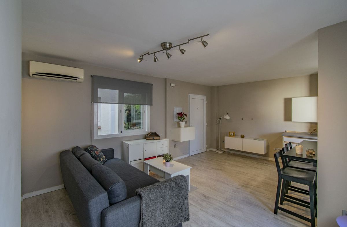 Middle Floor Apartment bilde 28