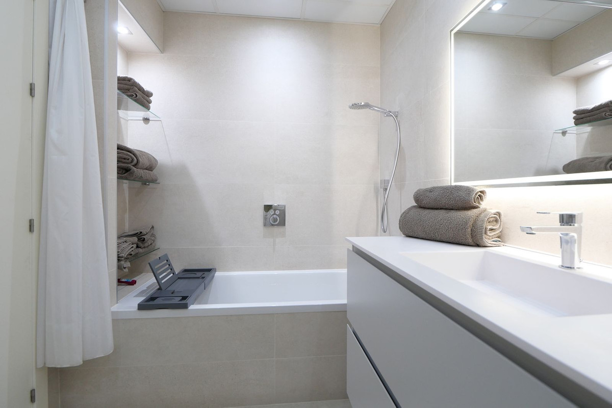 Middle Floor Apartment bilde 13