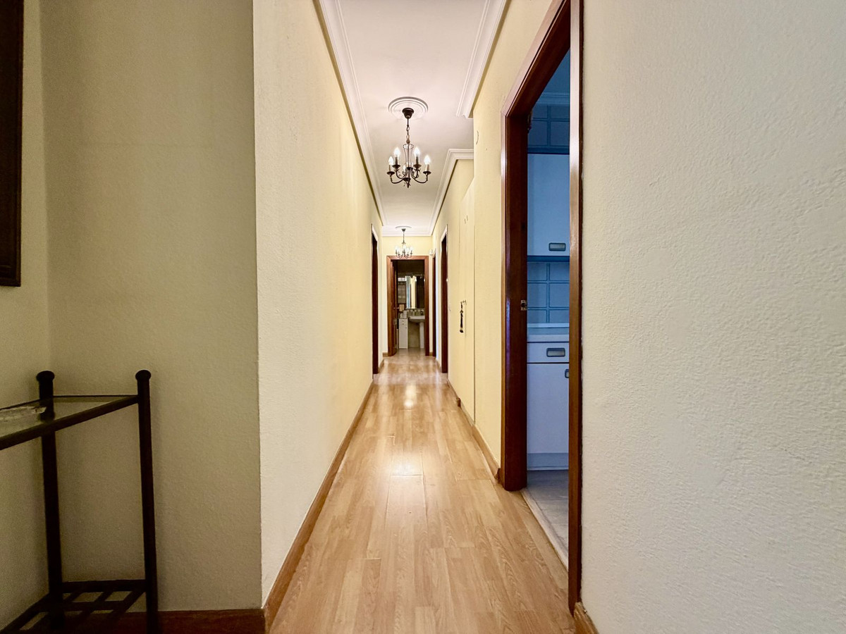 Middle Floor Apartment bilde 10