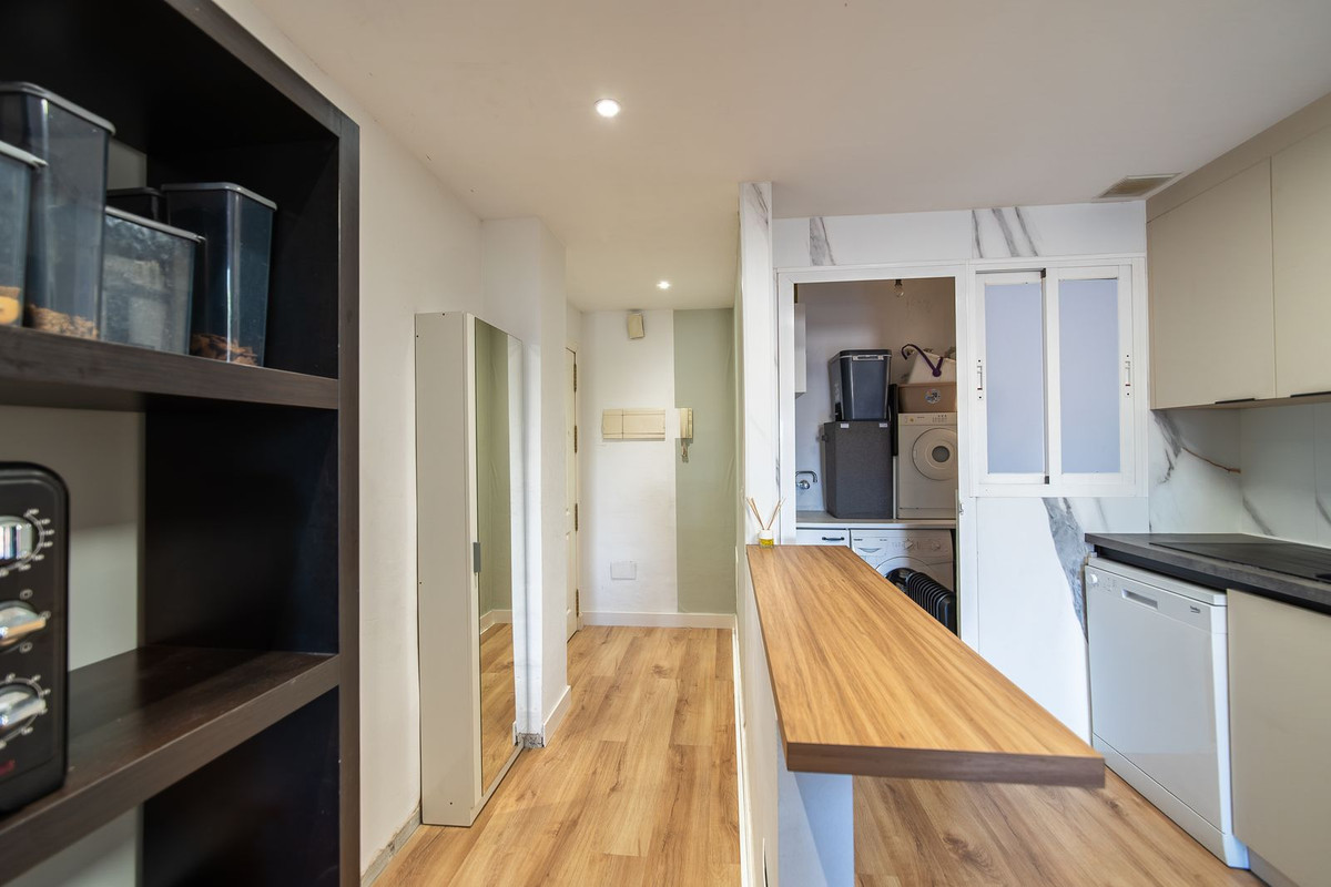 Middle Floor Apartment bilde 8