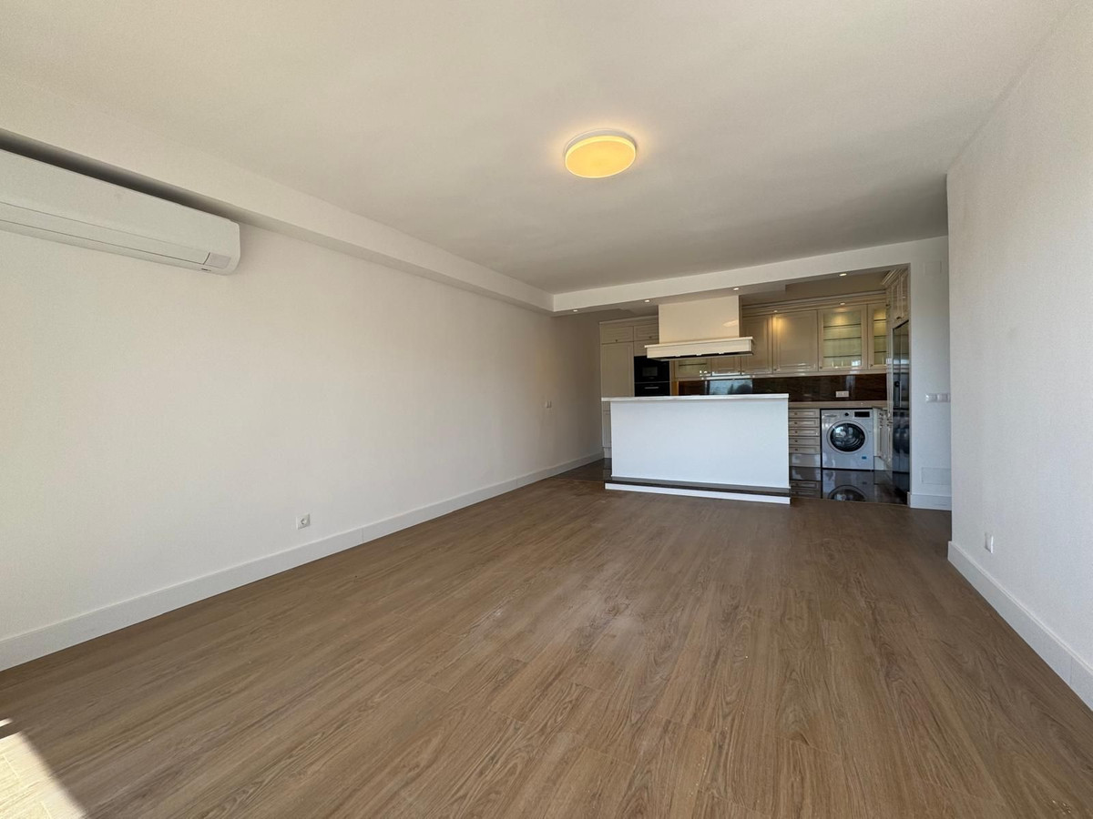 Middle Floor Apartment bilde 6