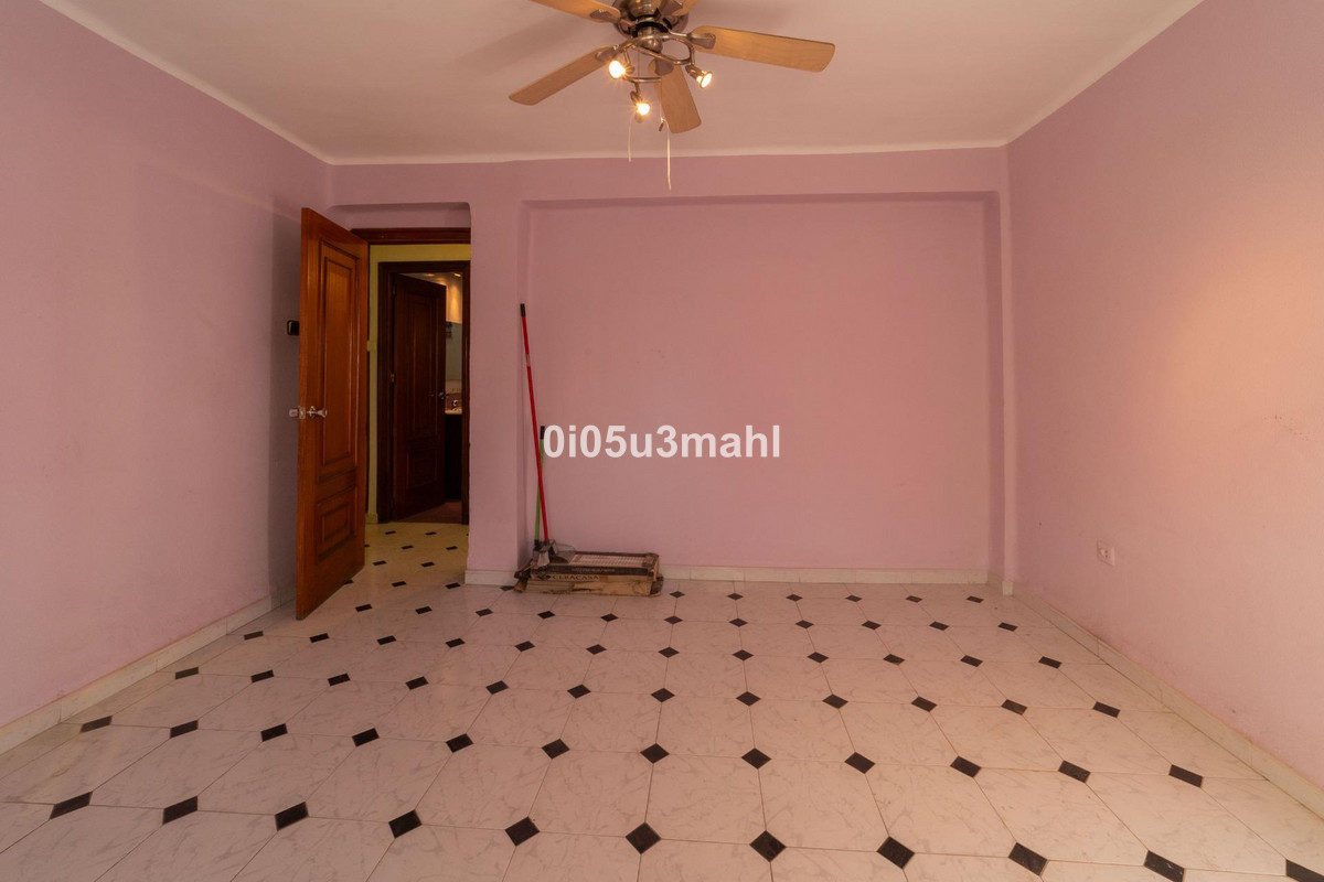 Middle Floor Apartment bilde 28