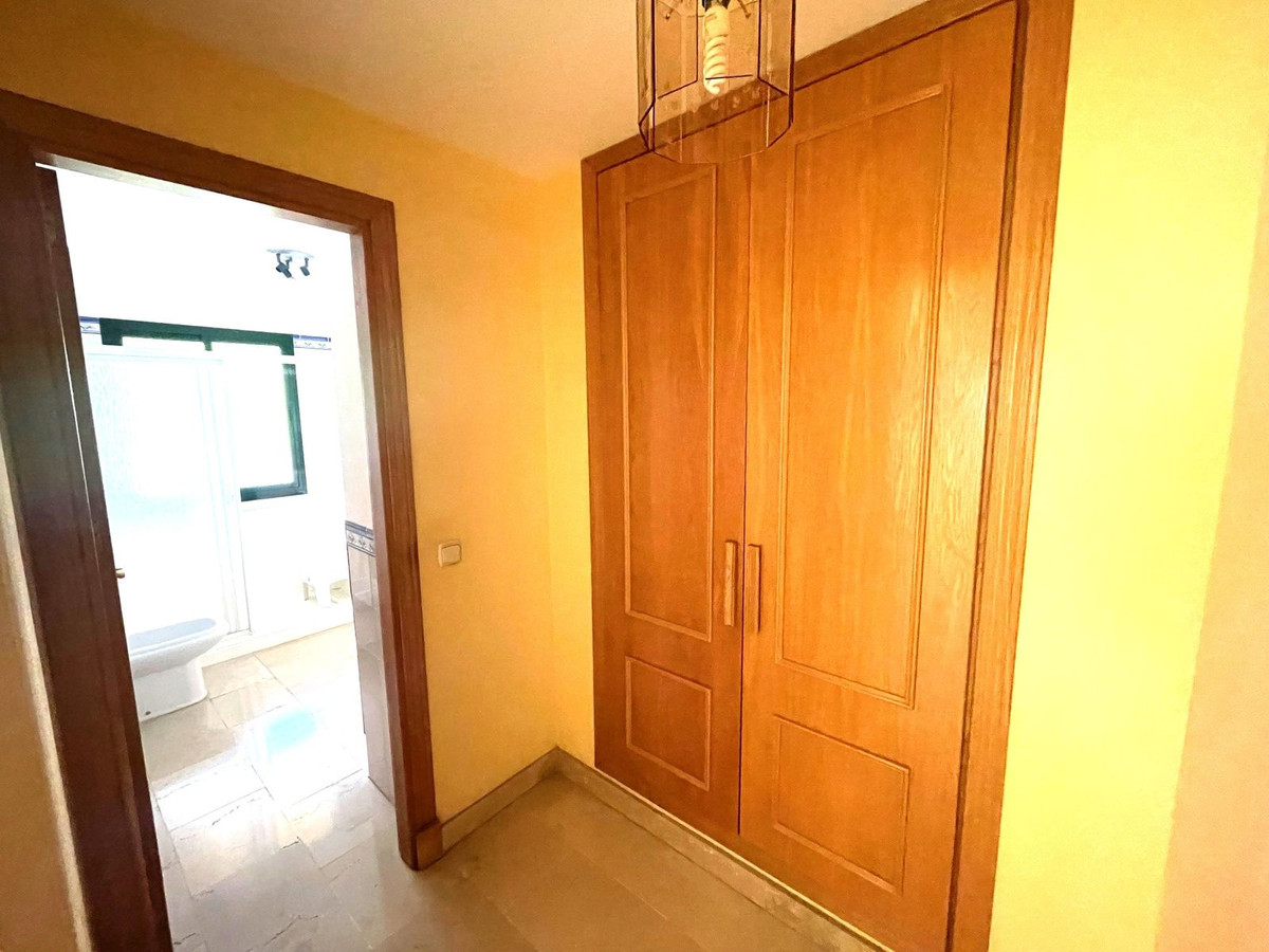 Middle Floor Apartment bilde 12