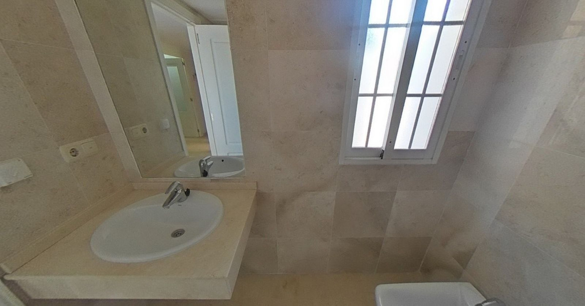 Middle Floor Apartment bilde 5