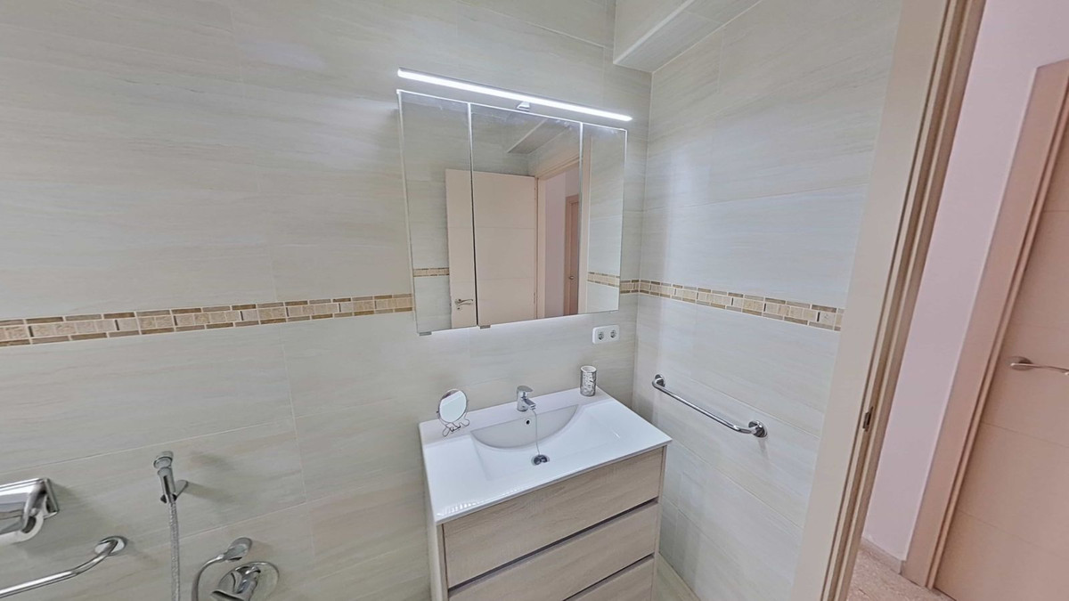 Middle Floor Apartment bilde 5