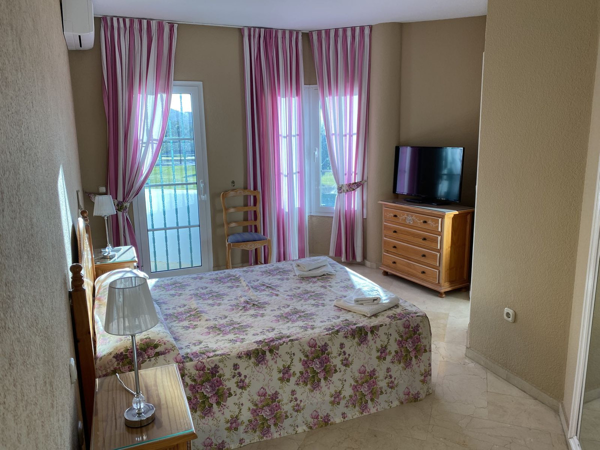 Middle Floor Apartment bilde 9