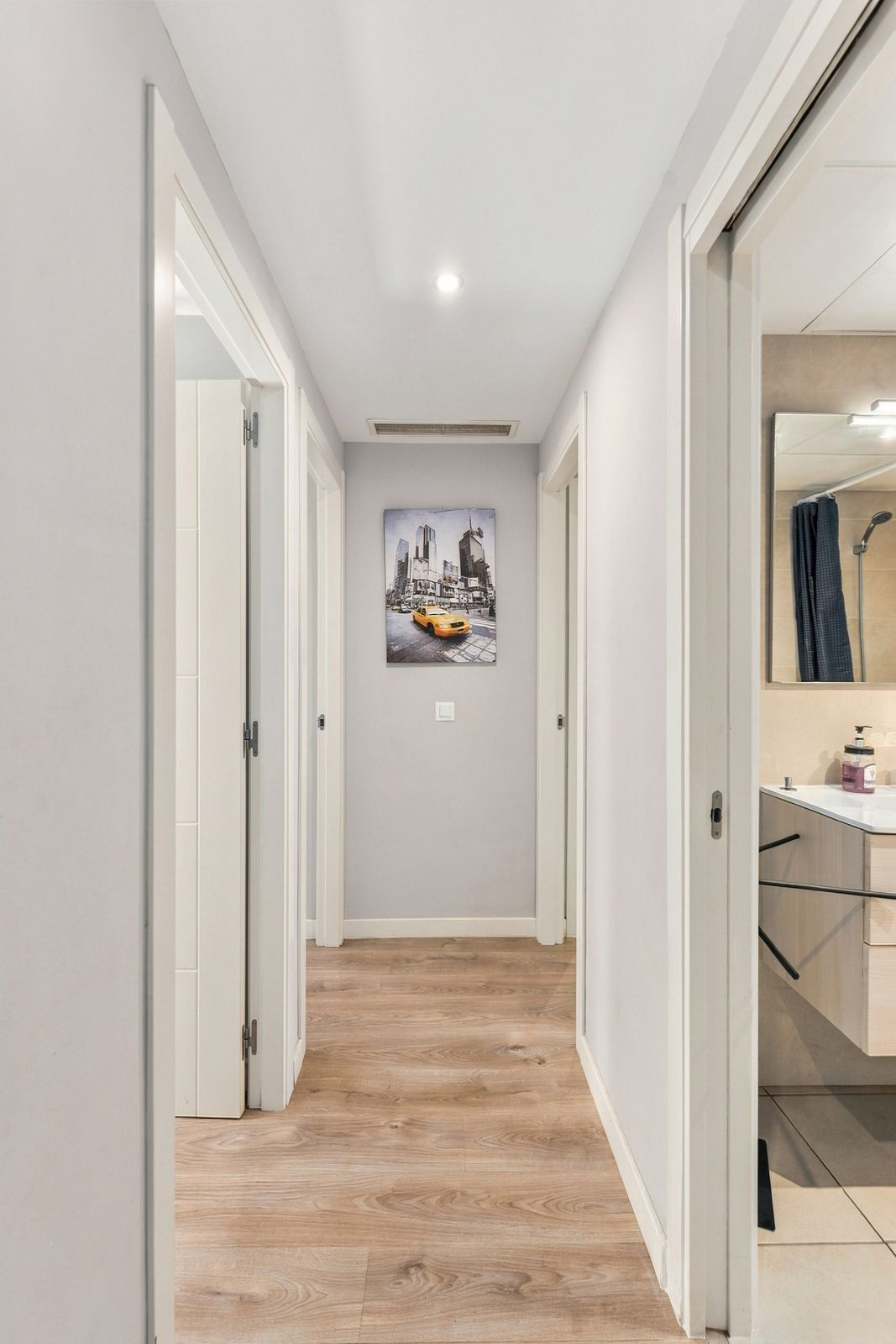 Middle Floor Apartment bilde 16