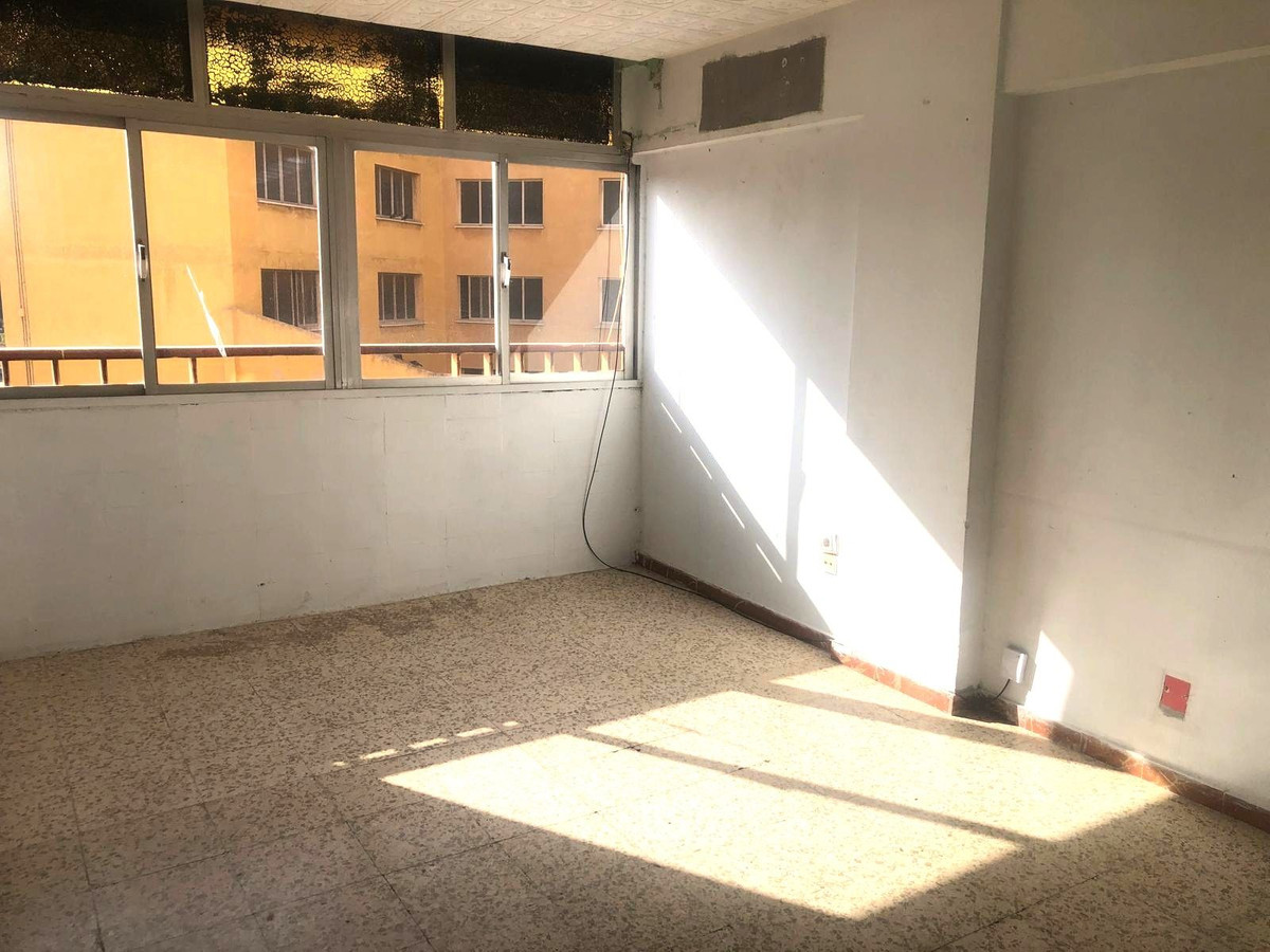 Middle Floor Apartment bilde 12