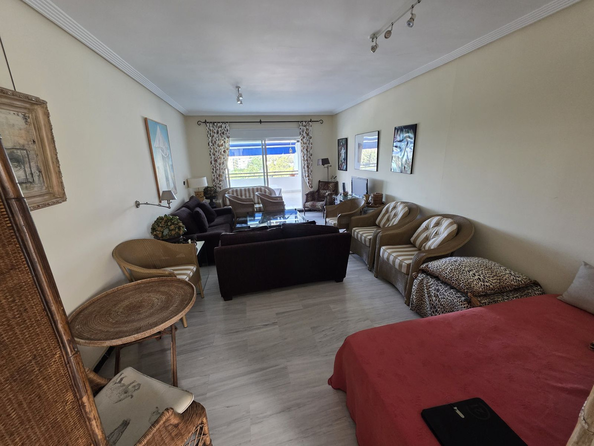 Middle Floor Apartment bilde 11