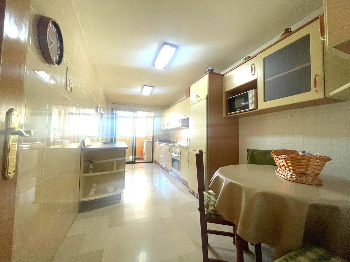 Middle Floor Apartment bilde 7