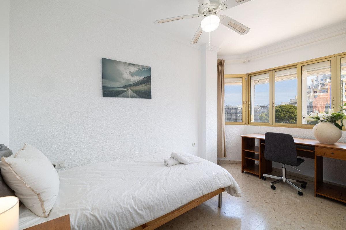 Middle Floor Apartment bilde 17
