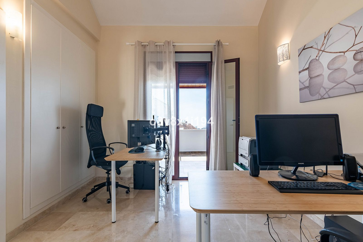 Semi-Detached House bilde 28