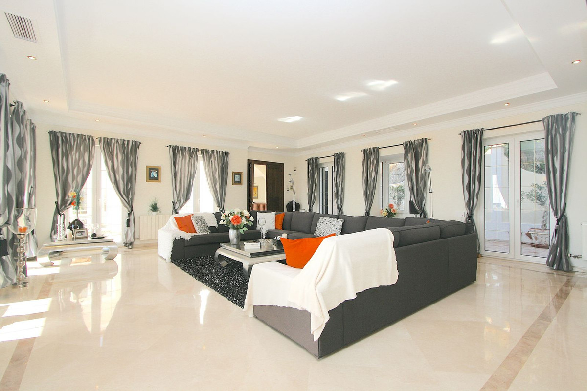 Detached Villa bilde 4