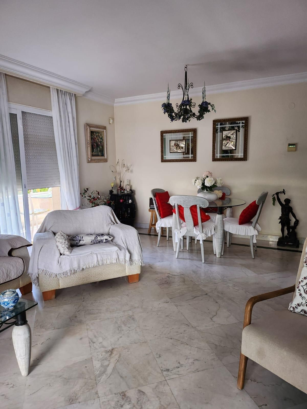 Middle Floor Apartment bilde 7