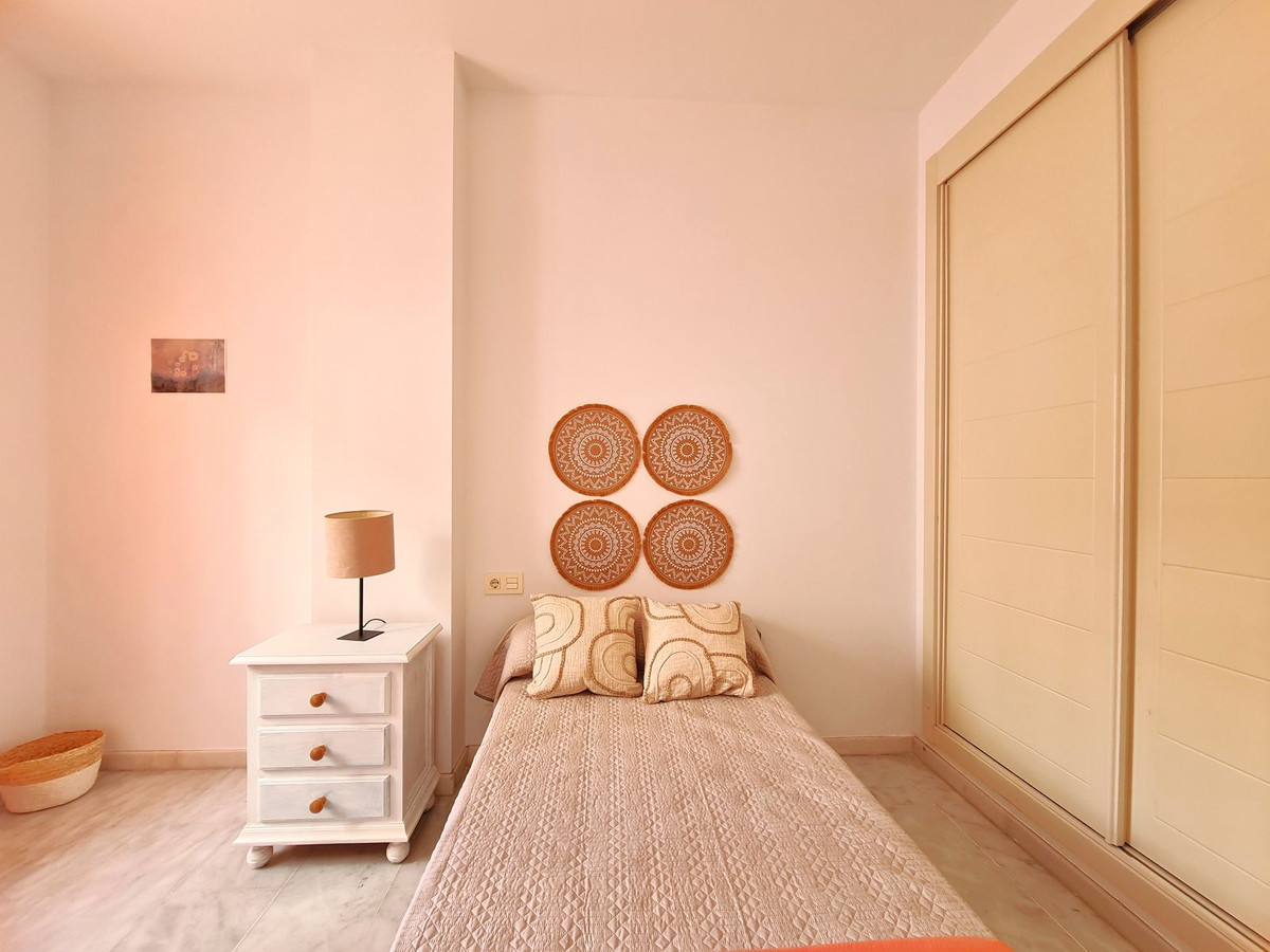 Middle Floor Apartment bilde 33