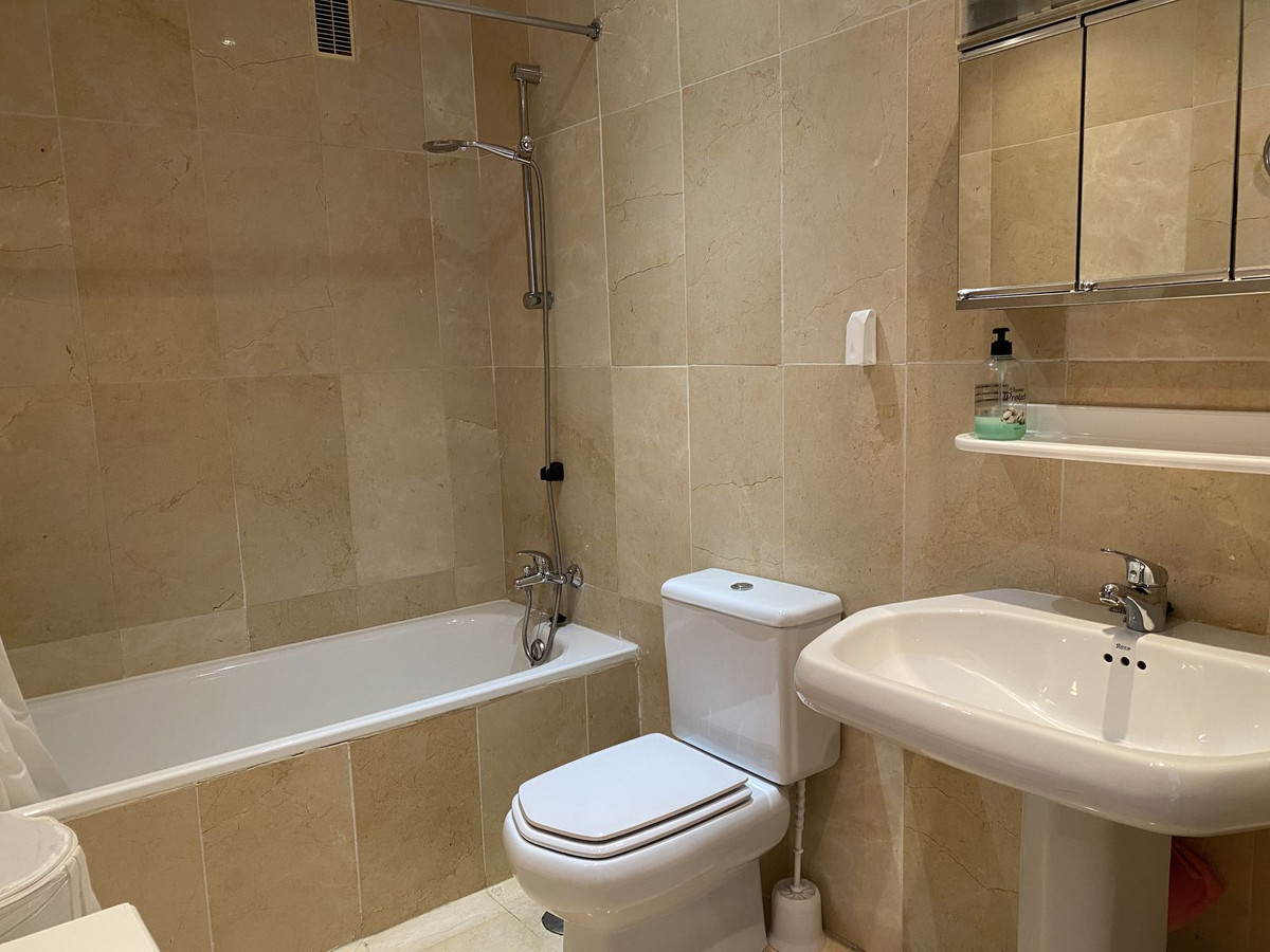 Middle Floor Apartment bilde 11