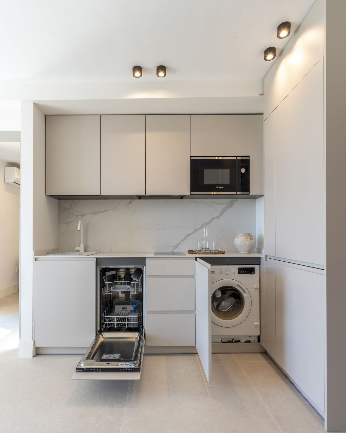 Middle Floor Apartment bilde 9