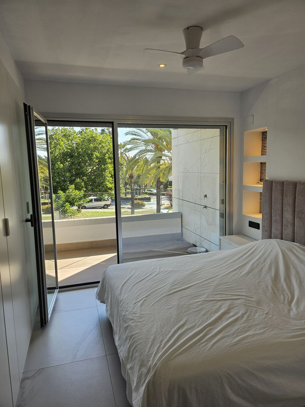 Middle Floor Apartment bilde 9