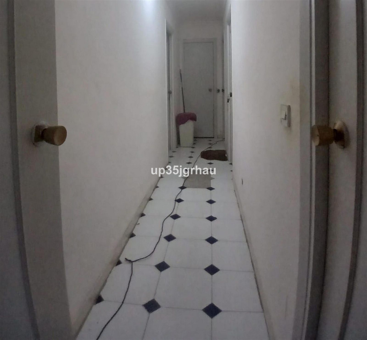 Middle Floor Apartment bilde 9