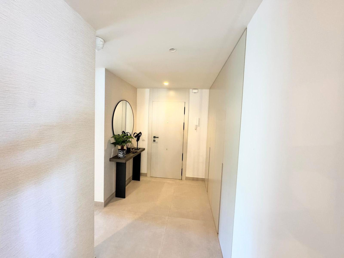 Middle Floor Apartment bilde 41