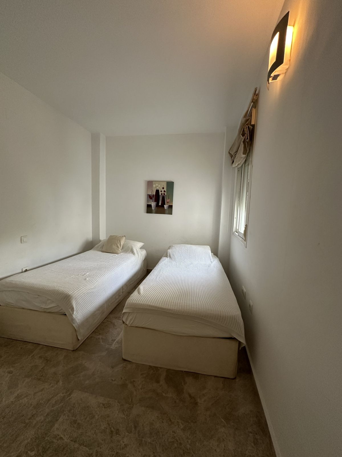 Middle Floor Apartment bilde 10