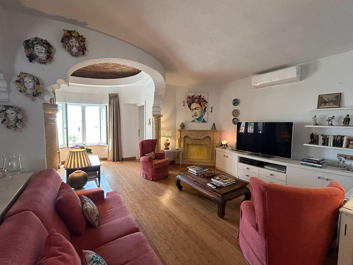 Detached Villa bilde 4