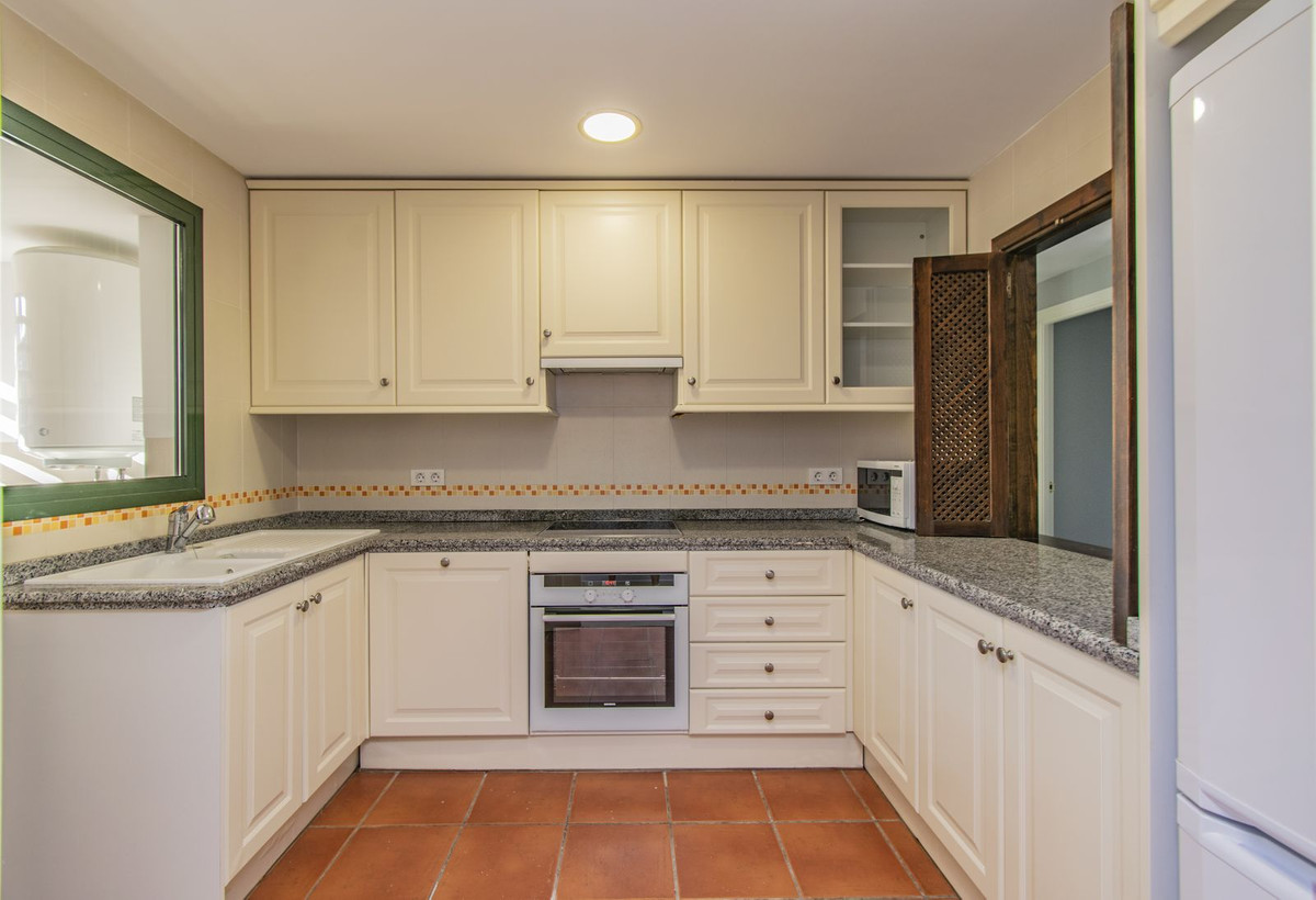 Middle Floor Apartment bilde 14