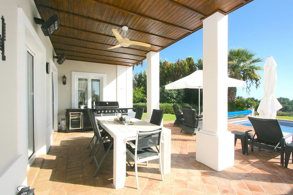 Detached Villa bilde 2