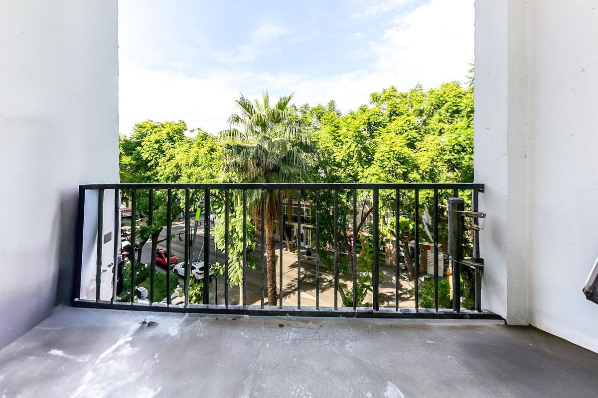 Middle Floor Apartment bilde 25