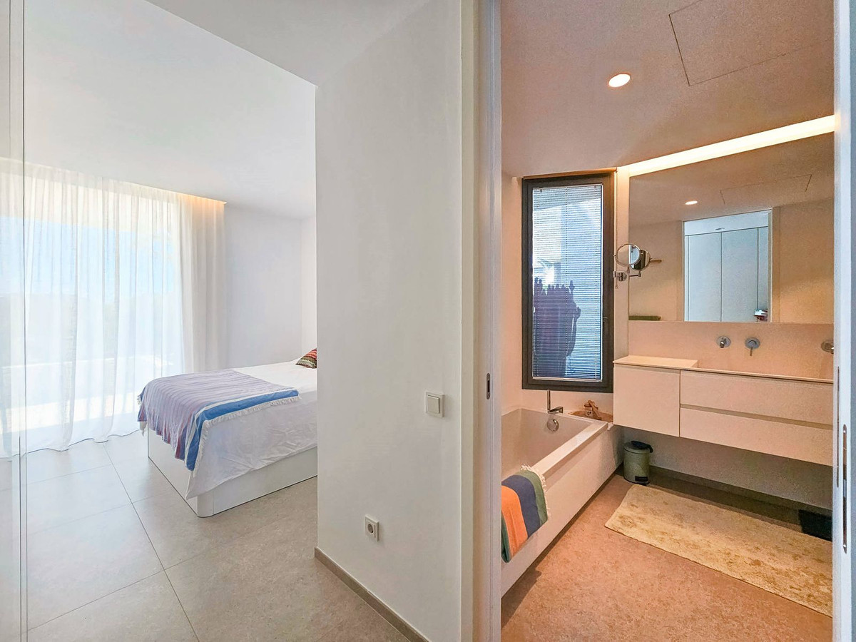 Middle Floor Apartment bilde 16