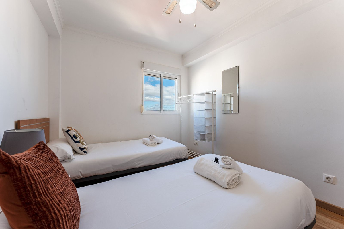 Middle Floor Apartment bilde 8